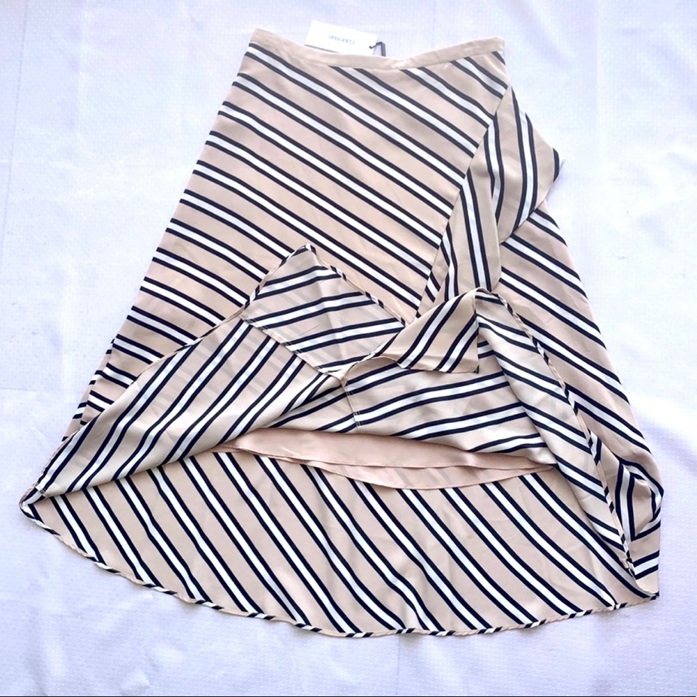 Nwt Calvin Klein Ruffle Front Latte & Black Skirt - image 3